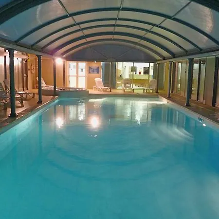 Prázdninový areál Lagrange Le Hameau De Peemor Pen